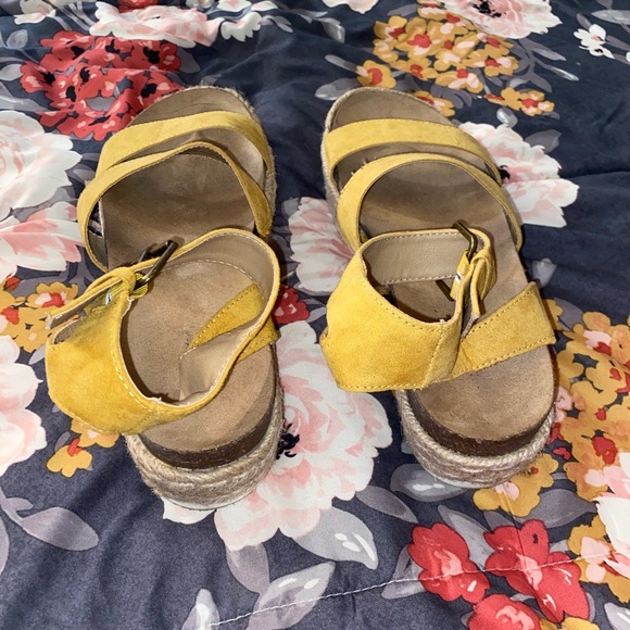 Platform sandals - Picture 5 of 5